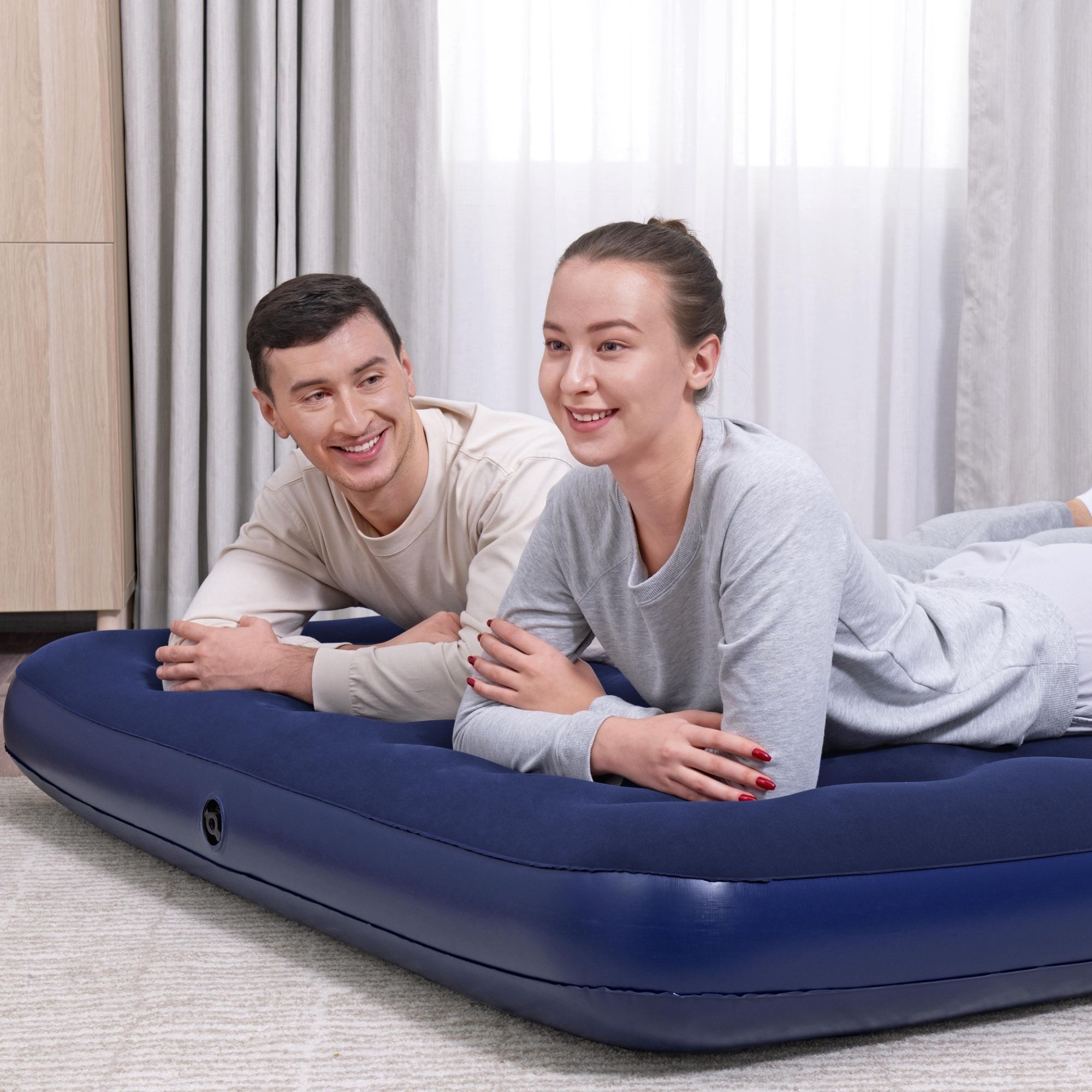 Bestway 2.03m x 1.52m x 22cm Air Mattress Queen - Image 2
